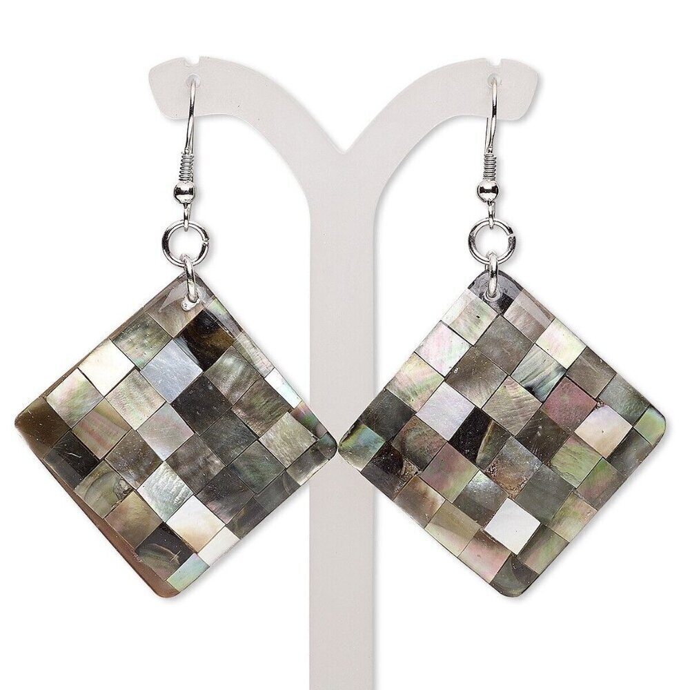 Handcrafted Natural Black Lip Shell Checkered Diamond Shaped Pendant Earrings